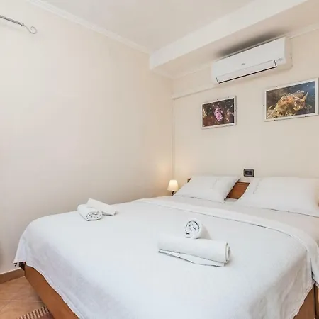 One-bedroom In *