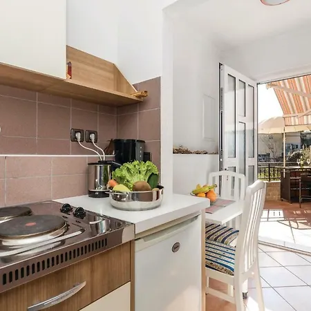Apartman One-bedroom In Mošćenička Draga